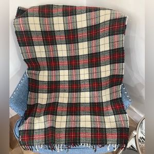 Plaid Blanket Scarf / Abercrombie / Vintage Look